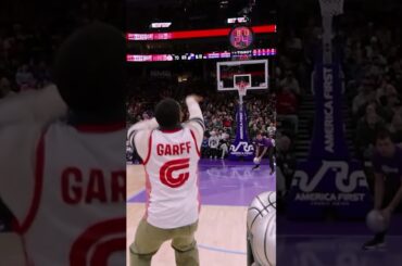 🚗 HE WON A CAR AT THE BUZZER 🚗