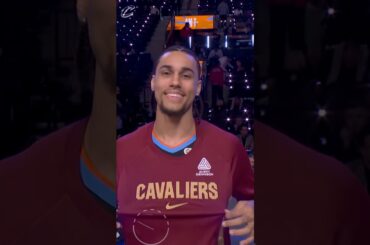 🌟 JT taking in the moment as the Rising Stars Game gets ready to tip off. #LetEmKnow