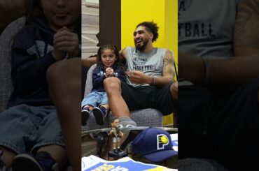 Remi Toppin Tells Tyrese Haliburton and T.J. McConnell to Make a Funny Face 🤪
