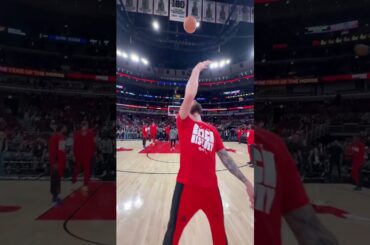 SANDRO DIDN’T EVEN LOOK 😭 HALF COURT NO-LOOK BUCKET