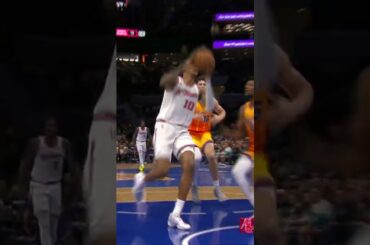 KD TO JABARI FOR THE SLAM 🤝 #rockets