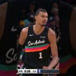 OH MY GOODNESS VIC 😱  #spurs #nba #wemby