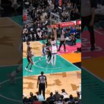 Max gets a shot over his fellow countryman 🇫🇷