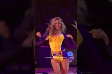 Laker Girls (Los Angeles Lakers Dancers) - NBA Dancers - 2/20/26 "Gnarly" dance performance