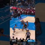 💥 We like our sandwiches with just bread and JAM. #cavs #nba #jarrettallen #cleveland #basketball