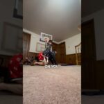 What's better: Dad's reaction or kid's hoop skills?! 😤 (Via mjm.hoodieqel)