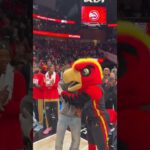 Trae Young gets standing ovation in first return to Atlanta 🙏 (via @atlhawks/X)