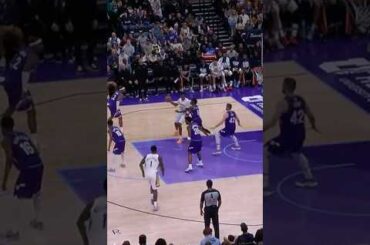 Derik Queen drops dime to Yves Missi on and-one dunk #pelicans #highlights #nba