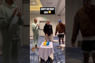 Squad celebrated Luka's birthday 💜💛 #lakers