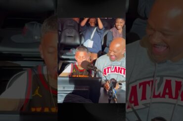 Shoutout to this young Hawks fan for crushing the starting lineup announcements! 👏🎙️ #hawks #nba