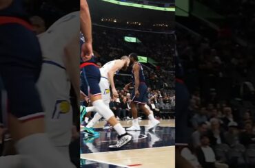 Jay Huff Coming Through 😤