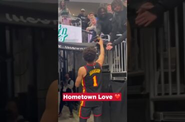 Everybody loves Jalen 🤗 #nba #hawks #jalenjohnson #wholesome