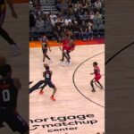 That rookie connection. Rasheer finds Khaman for the slam 💪 #shorts | Phoenix Suns