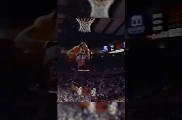 Scottie Fumbled but MJ Saved the Day (1995.11.27) #shorts