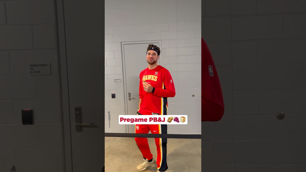 NBA players: They’re just like us 😆 #hawks #nba #coreykispert #pbj #peanutbutterjelly