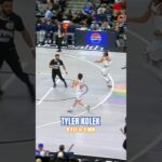 Tyler Kolek was dishin dimes in Denver 🤝 #assist #pointguard #denver #roadtrip #basketball