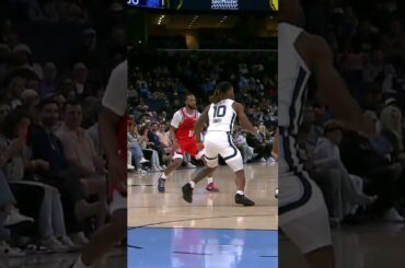 Kawhi blew by 5 defenders 🤯