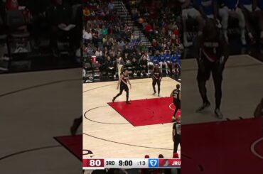 Jay Huff Sinks his Third Triple of the Third Quarter 🏹