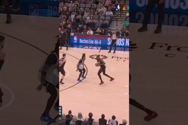 KD block ➡️ score through 3️⃣ defenders #rockets