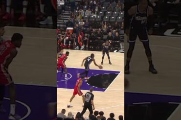 that's an all-rookie dunk if we've ever seen one 😎