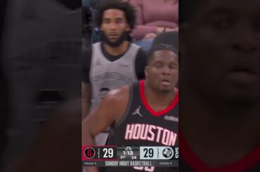 🦅 Clint Capela soaring to the rim! #rockets