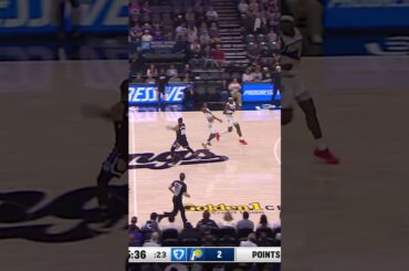 Jay Huff Tosses it Ahead to Quenton Jackson for the Fastbreak Flush 😮‍💨