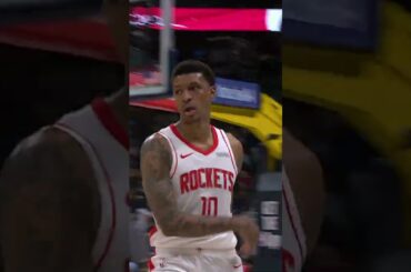 Bari's back at it 🙂‍↕️ #rockets