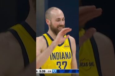 Four-Point Play for Jay Huff ✅