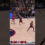 Kawhi pulls from the logo 😳