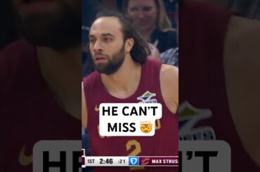 Max Strus checks in for the first time this season and hits 3 straight threes 😲