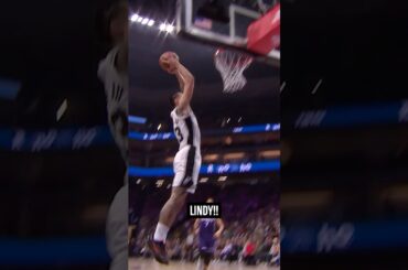 Let’s go Lindy ‼️ #nba #spurs #lindywatersiii 📺 FanDuelSN SW