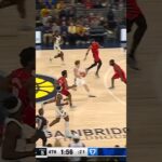 Another CLUTCH BUCKET. This Time from Kobe Brown 💪