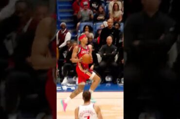 Jeremiah Fears NASTY behind-the-back cross 🔥 #pelicans #nba