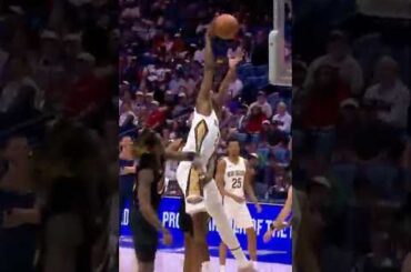 Yves Missi throws down monster SLAM 🔥 #pelicans #cavaliers #highlights