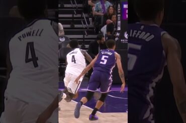 HOW DID DRAKE POWELL DO THAT?! 🤯 #nba #brooklynnets #wow