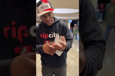 You cannot escape "THE BOX." #toumanicamara #NBA #trailblazers #thebox #fans #surprise