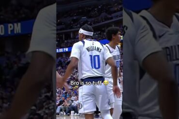 KYRIE 2.0 frfr 😮‍💨 #handles #dallasmavericks #crossover #basketball