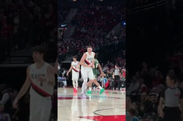 DONOVAN CLINGAN THREE & HE'S HYPED!! #donovanclingan #nba #trailblazers #basketball