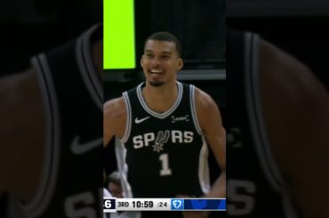 This Wemby dunk was MONSTROUS 🤯