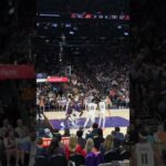 Jalen weaving through the defense for a bucket 💨 #shorts | Phoenix Suns