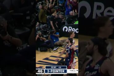 🚨 STRUS AT THE BUZZER! #LetEmKnow #Cavs #MaxStrus #NBA #Shorts