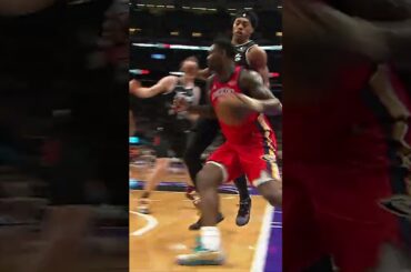 Zion Williamson Dominating the Paint #nba #shorts