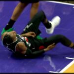 RJ Barrett leaves the game after a left shoulder injury 🫢