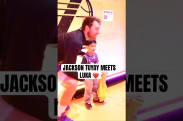Jackson Tuyay meets Luka pre game ❤️