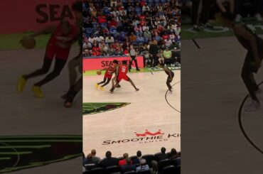 KD Making it look easy #rockets