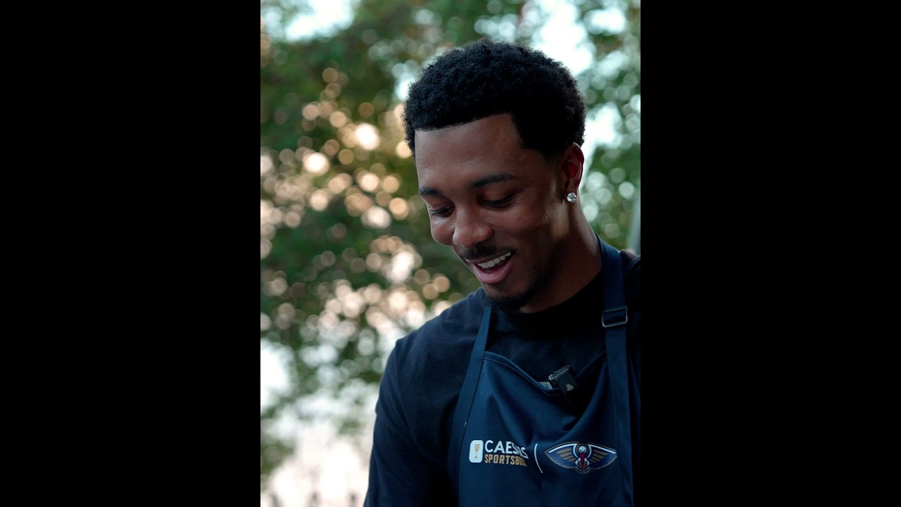 Trey Murphy III Pounds the Dough w/ Alon Shaya #pelicans #nba #shorts