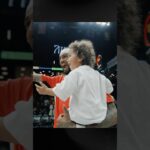 Blowing kisses after the Win 🥰🥹 #nickeilalexanderwalker #naw #hawks #nba #wholesome #cutebaby