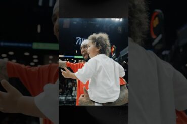 Blowing kisses after the Win 🥰🥹 #nickeilalexanderwalker #naw #hawks #nba #wholesome #cutebaby