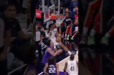 Trey Murphy III HAMMERS it home #pelicans #shorts