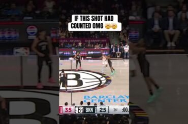 Malachi Smith ALMOST beats the 1Q buzzer with the wild heave off the steal 🤯